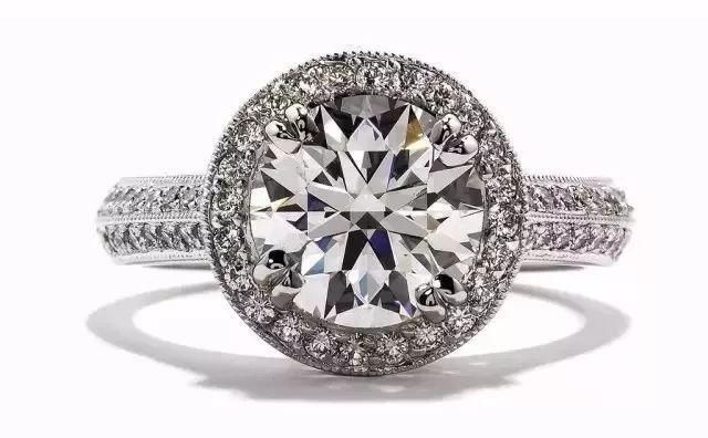 钻石升值保值空间,为何会超过黄金?