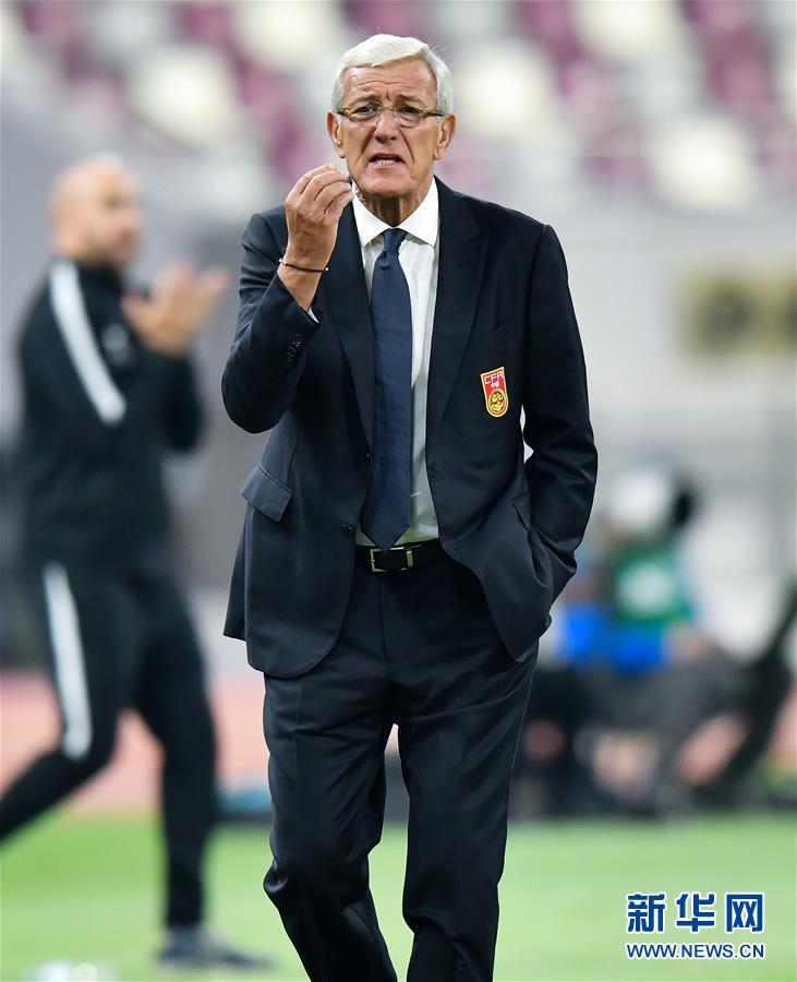 足球--热身赛:中国不敌卡塔尔