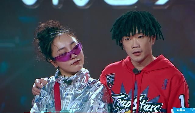 热血街舞团:鹿晗组复活赛全军覆没 为啥生气的