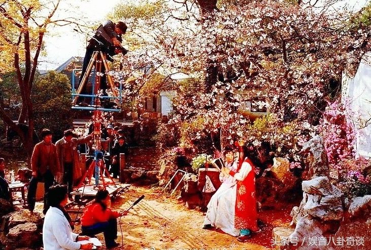 《红楼梦》宝黛共读西厢记这段原来是这样拍的