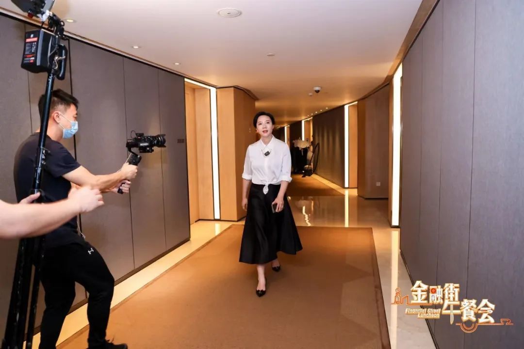 “数字人”张琦来了!算法还是“魔法”?真人担忧?_北京时间