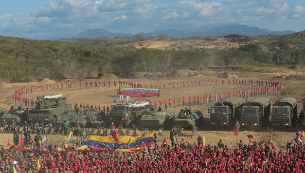 马杜罗启动委内瑞拉史上最大规模军演