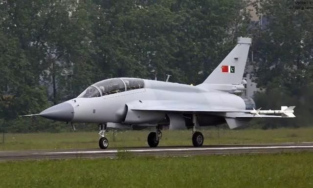 已经进化到Block3型的JF-17枭龙 还会有Bloc