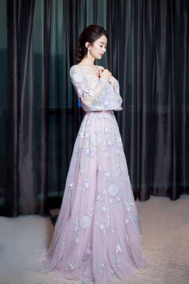 赵丽颖最美礼服盘点 件件惊艳!