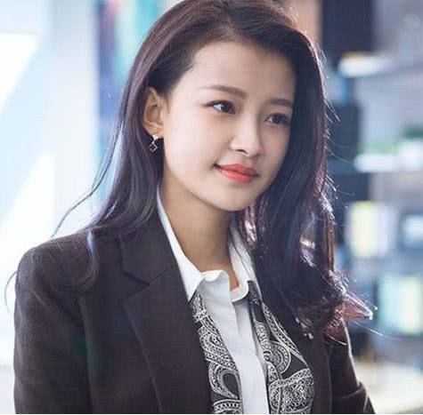 孙怡结婚了 颖儿结婚了 昆凌结婚了 只有她因心