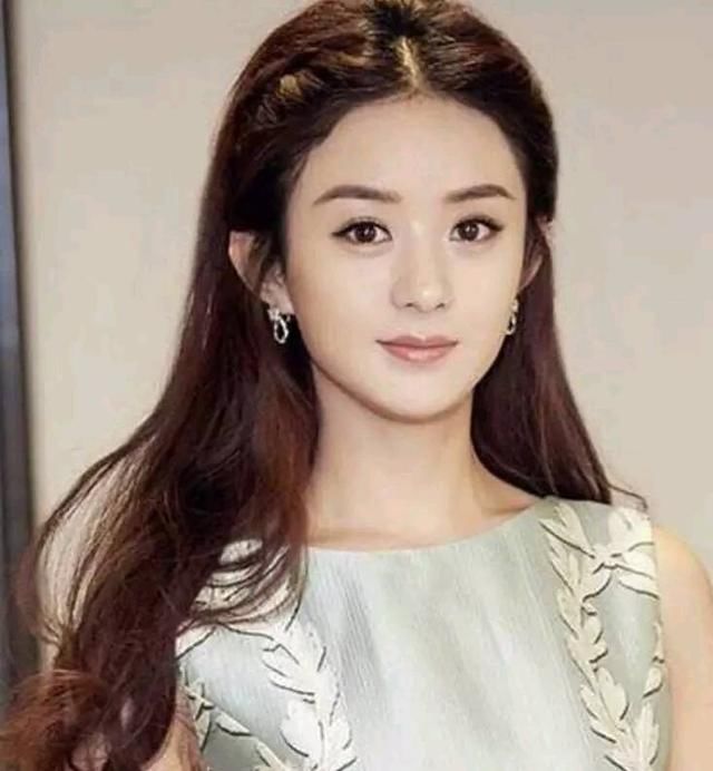 新生代女明星扎小辫,迪丽热巴最美,很清纯