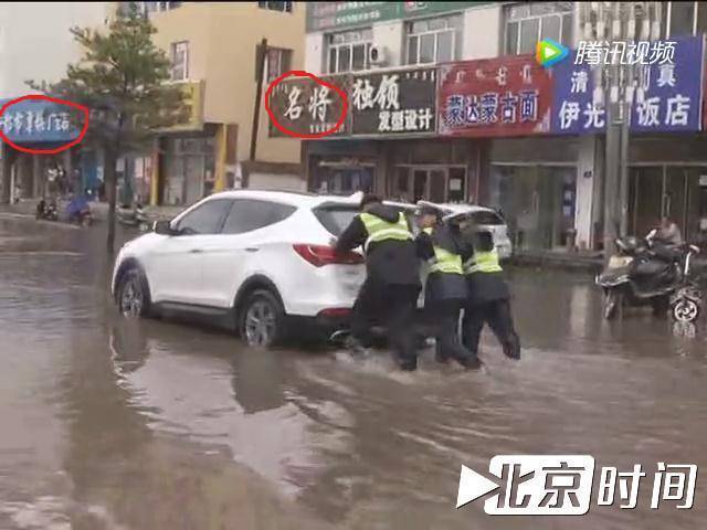 就算民警推车是真的,又有什么值得夸耀 就算民警推车是真的,又有什么值得夸耀
