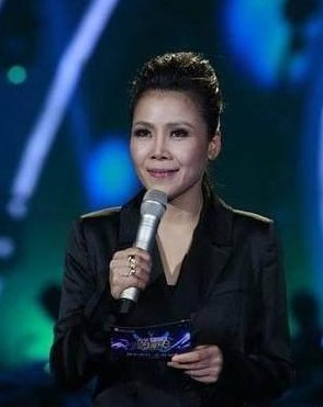 田震开撕那英,三个字让所有人力挺田震!恨透那