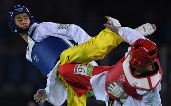 创历史!赵帅获中国男子跆拳道首金 创历史!赵帅获中国男子跆拳道首金