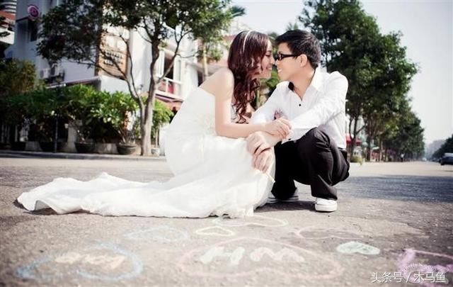 女方要5万彩礼却陪嫁一辆10万的车,丈夫说彩礼