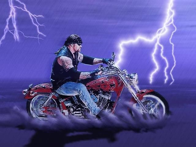 及胡克霍根能否现身WWE RAW25周年庆典活