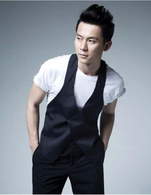 《跑男》成员儿时的照片 鹿晗迪丽热巴从小颜