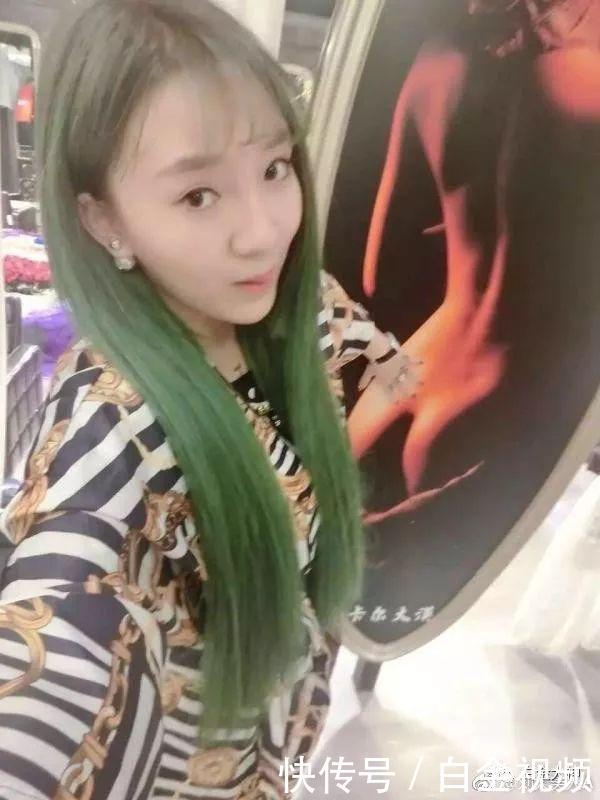 快手女网红低俗炒作无下限,在直播中作死骂易