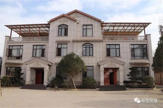 农村盖别墅,商家说30一平树脂瓦隔热又耐用,再