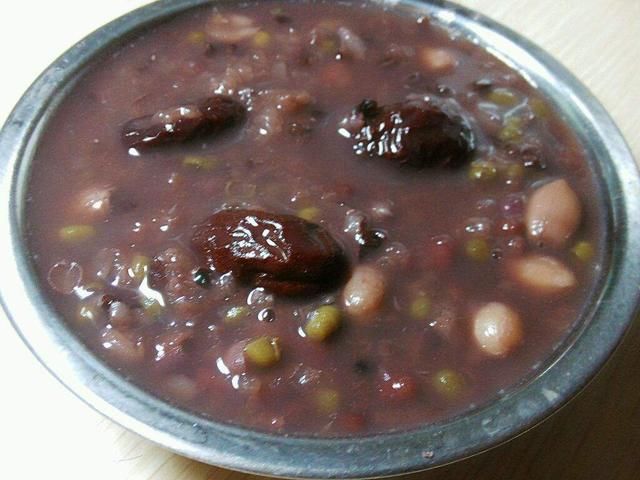 红枣和它泡水喝,半个月后身体发生很多改变