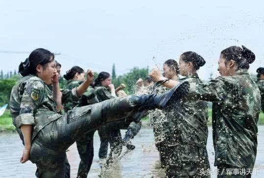 军队真的不允许家属进部队探望吗?看到最后让