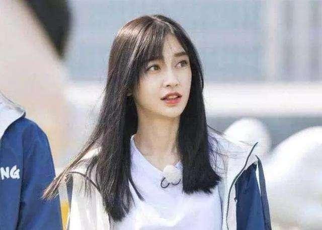 《跑男》新一期杨幂和杨颖姐妹同框 Angelaba