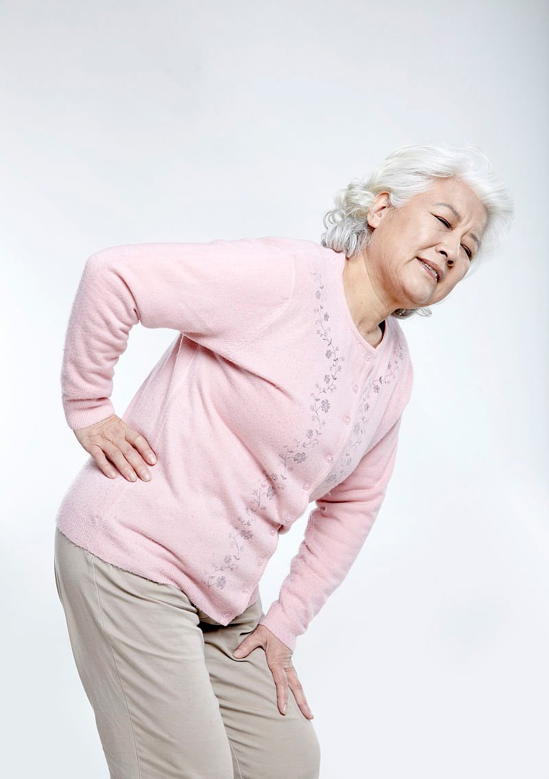 引发腰部腰椎疼痛的原因是什么?找到病因,病好