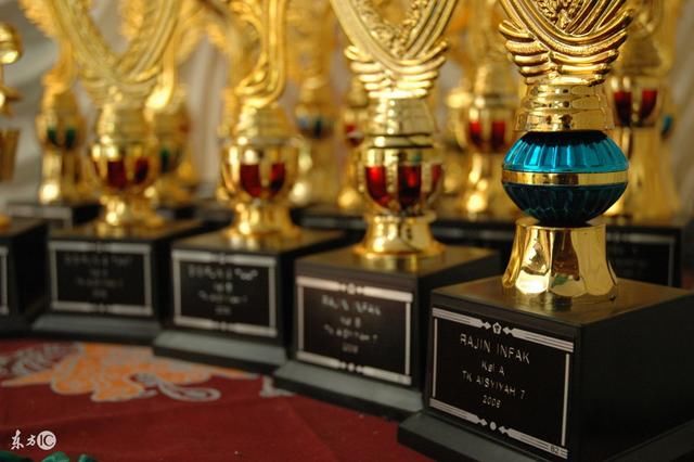 天津权健、上海上港明日打响亚冠附加赛,裁判