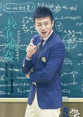 卓伟复出再爆料。邓超曾在孙俪坐月子期间出轨