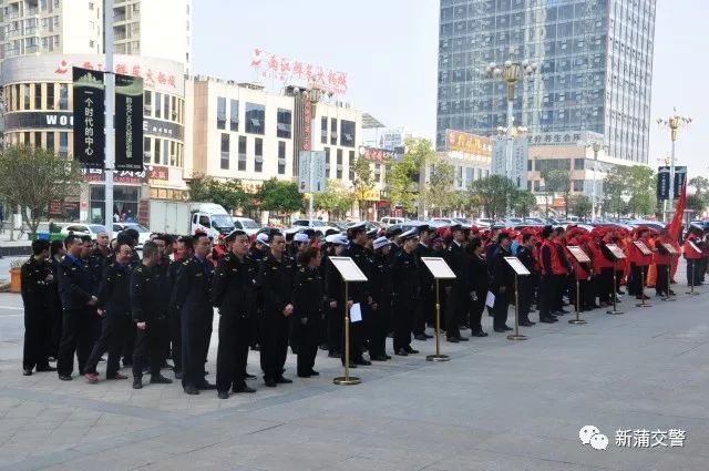 【志愿服务】倡导文明交通理念 巩固文明城市