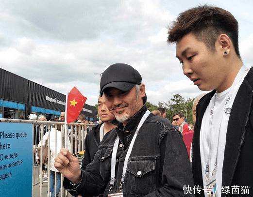 世界杯开幕式六个中国孩子登场创历史,罗纳尔