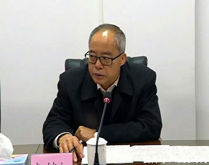 就如何持续发力,深入推进下一步的扫黑除恶专项斗争工作, 袁锦权强调