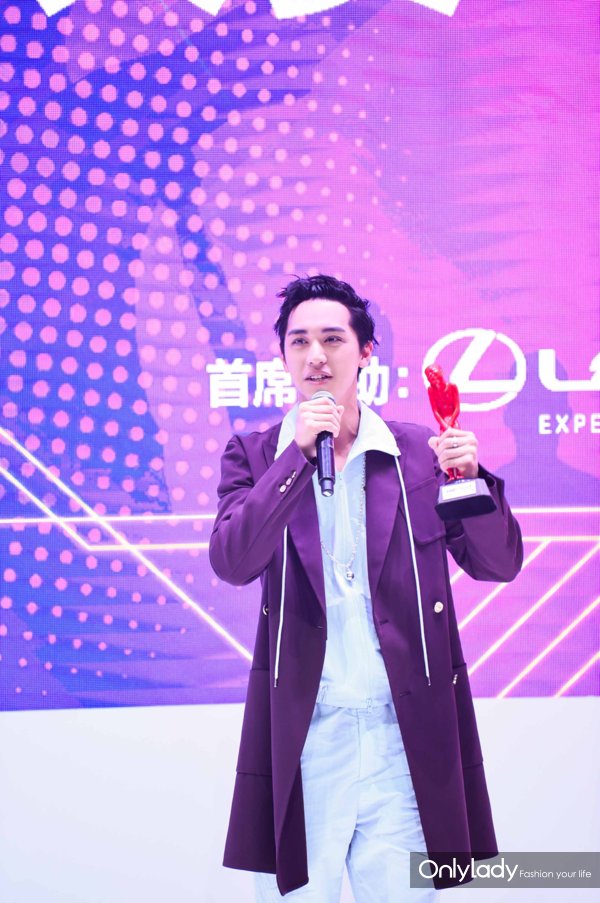 为年轻发声 打造年度最时尚盛宴 UNO YOUNG