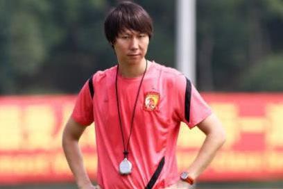 对国足的骂声,国足教练终于发声:中国人都瞧不