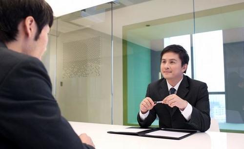 面试官:怎样用蓝笔写出红字来?帅哥妙答