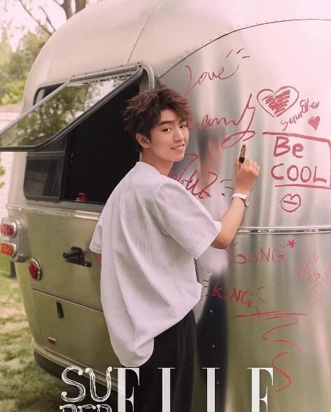 邓伦、任嘉伦、肖战代言的口红惊艳非凡,但他