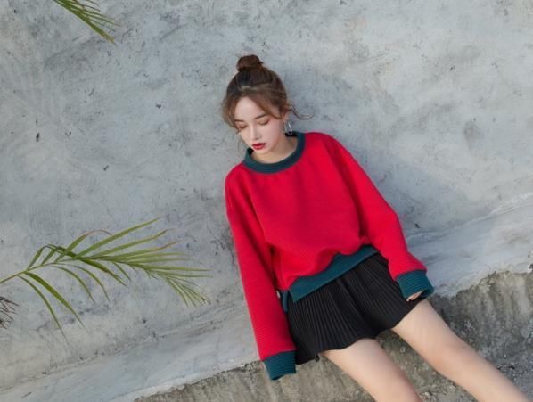 红色卫衣适合什么人穿,适合什么肤色?