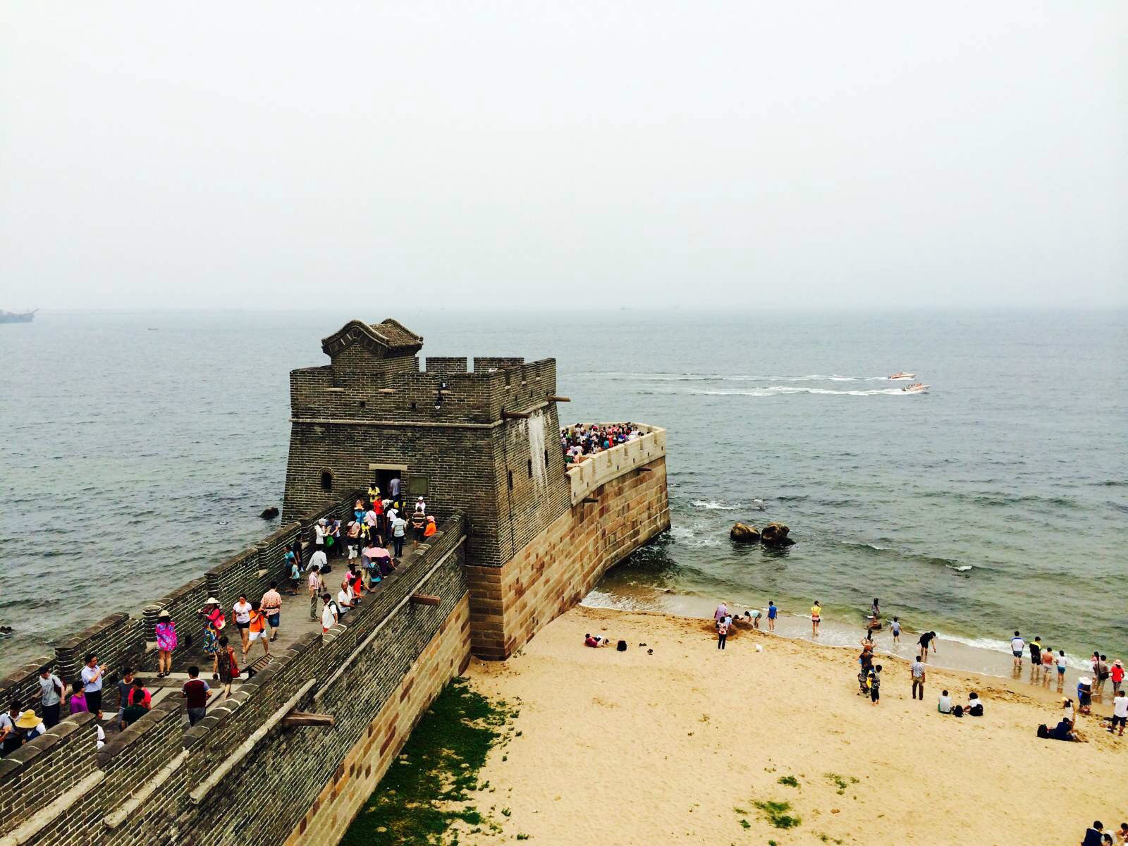 长城万里,起点居然在海里,终点在哪?