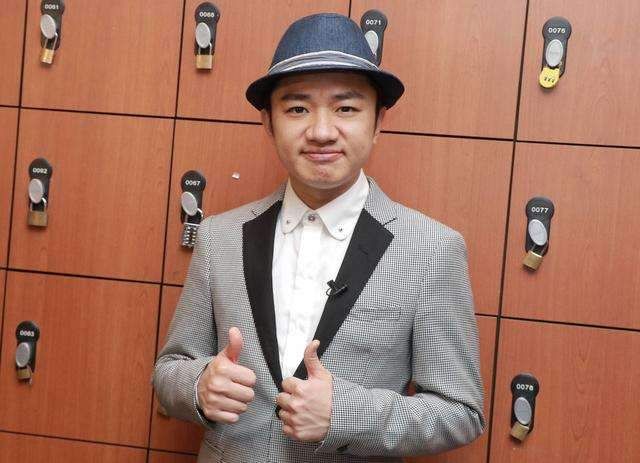 那跑男中不抽烟的男性,就只剩下王祖蓝了.