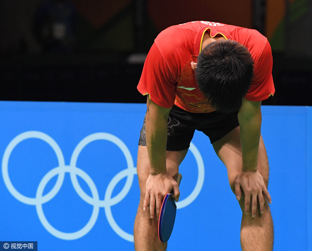 许昕/张继科在第三局一度开局落后，不过他们连续得分以8比4反超。李尚洙正手拉直线得分，许昕迅速回敬一个正手拉球得分，张继科一板反拍中路打了对手措手不及，10比5，中国队拿到赛点。在许昕接发球抢攻下网浪费一个赛点后，张继科暴冲一板得分，11比6，他们赢下第三局以3比0取胜，中国队以3比0淘汰韩国队跻身决赛。中国队将与日本队角逐男团冠军。