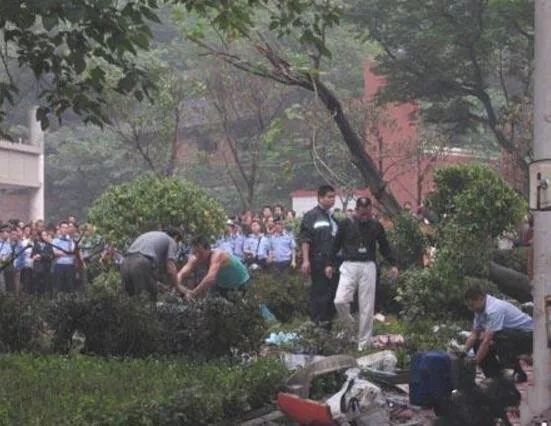 揭秘重庆711灵异车祸真相,事发一周后惊现诡异