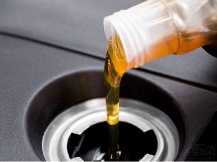 4S店的机油就一定是最好的?别被坑了还帮人数