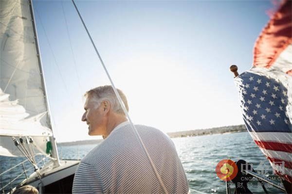 19国同时减持美债 强势美元即将见顶?