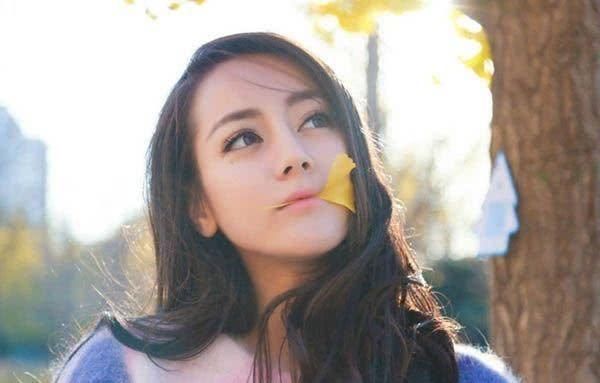 李溪芮三部电视剧霸屏2018,这是要火过迪丽热