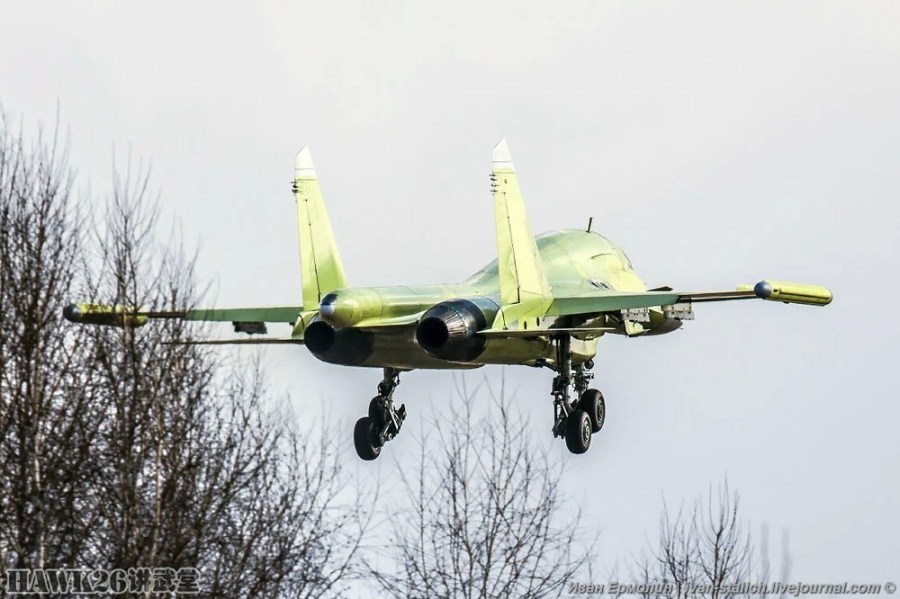 黄皮苏-34战斗轰炸机试飞 即将加入俄空军