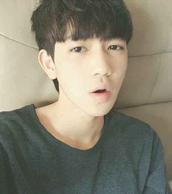 18岁以后,有这5个习惯的男生,会越变越帅