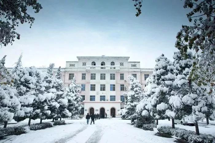 2018年中国大学毕业生酬薪排行榜TOP200出炉