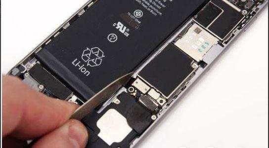 网友自承两年时间帮6位友人给iPhone换电池,苹