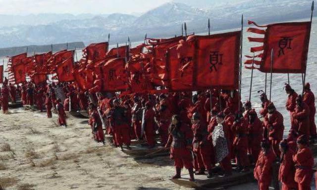 楚汉彭城大战时,项羽以3万人大败刘邦56万大军时,韩信在哪里?