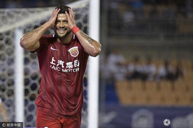 上港1-0泰达迎中超客场首胜 胡尔克更衣室发红包