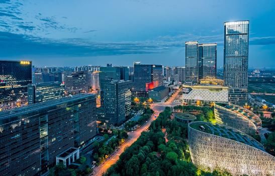 越南的经济水平相当于中国四川省哪座城市?说