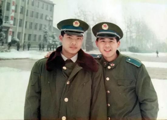 英雄机长刘传健:少校转业,对待每一次飞行如同