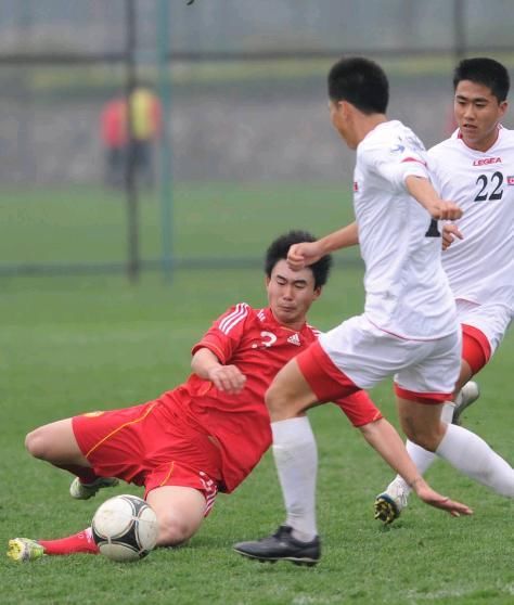 国足奇兵!恒大新星完爆卡塔尔后卫,无愧里皮心