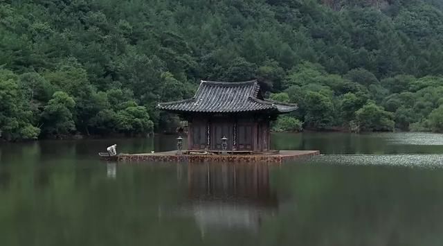 佛说:不论遇见谁,都是在你生命中应该出现的人