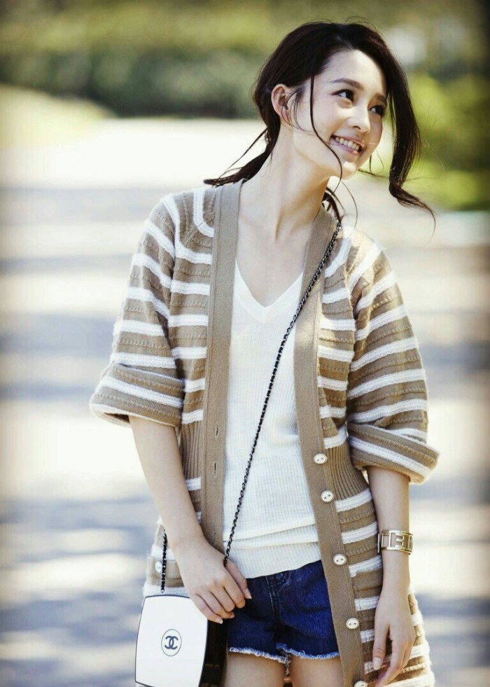 李沁承认绯闻恋情 李易峰杨洋还是金世佳?